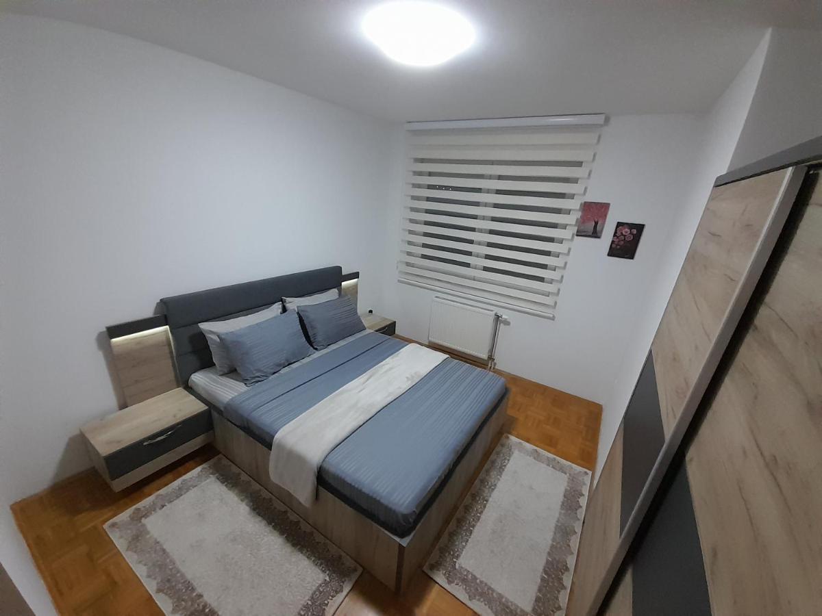 Gray Apartment 1 Pristina Eksteriør bilde