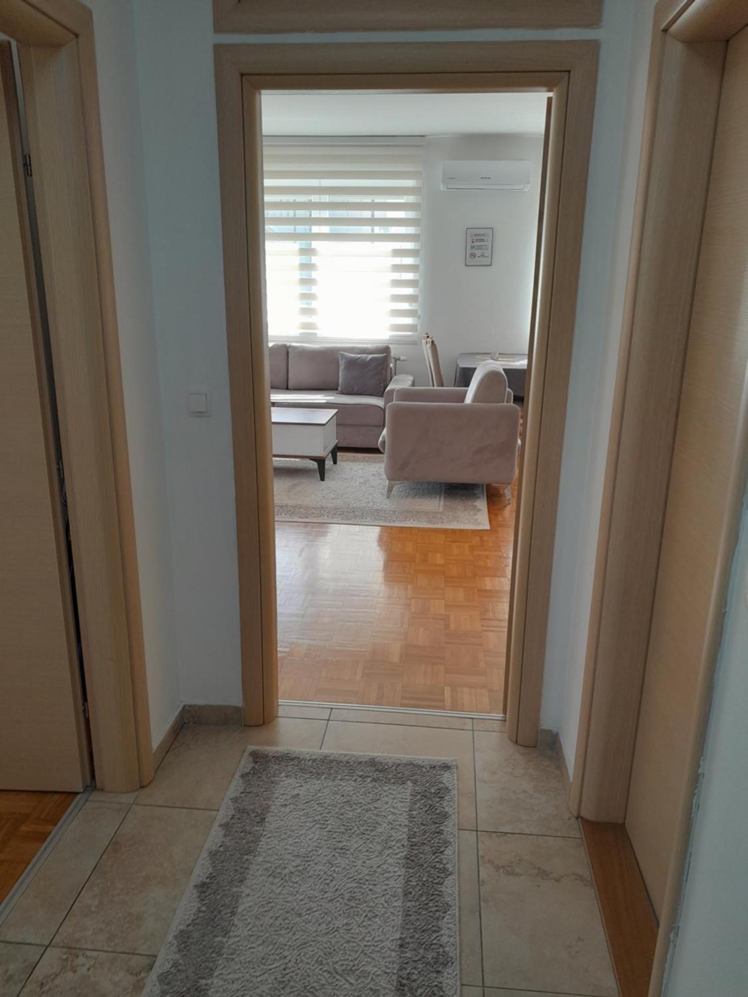 Gray Apartment 1 Pristina Eksteriør bilde